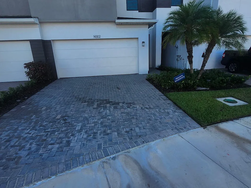 14302 SW Solange St