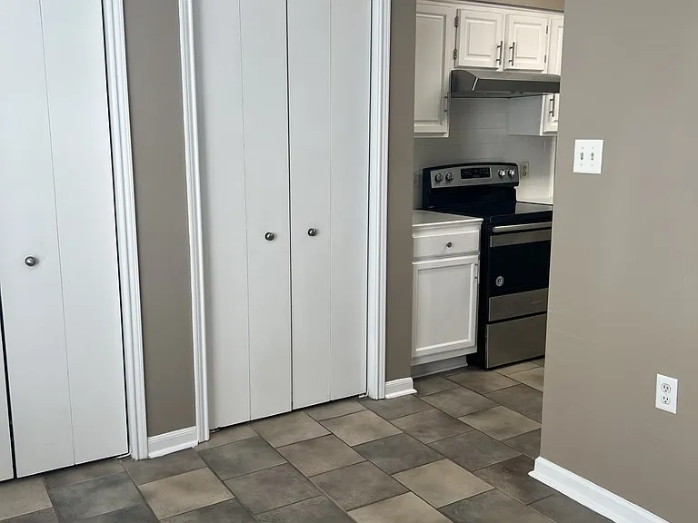 290 Bracewell Dr #C — Photo 3