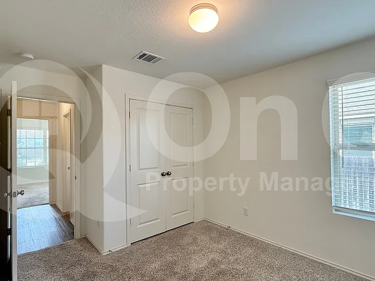 21601 Quick Fox Dr — Photo 9
