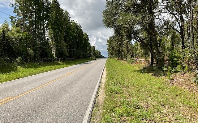 1st image of 0 SW Ichetucknee Ave #F