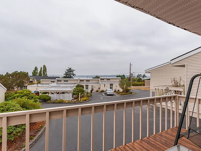 905 NE Lindsay St — Photo 16