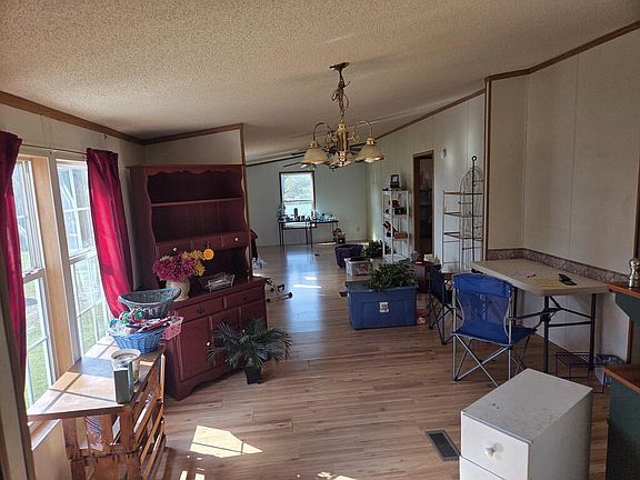 5th image of 494 Bethel Ridge Rd