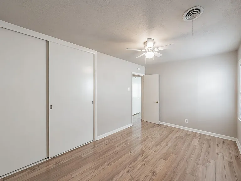 5805 Aton Ave — Photo 20