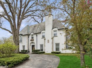 1025 Sheridan Rd, Wilmette, IL 60091