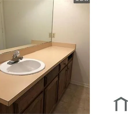 142 Austin Stone Dr — Photo 3