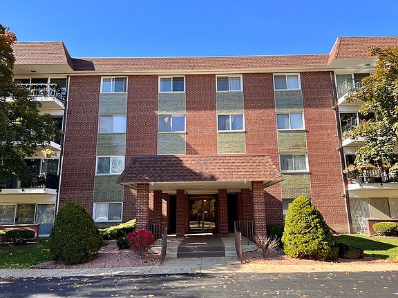 2nd image of 1030 S Fernandez Ave APT 2B