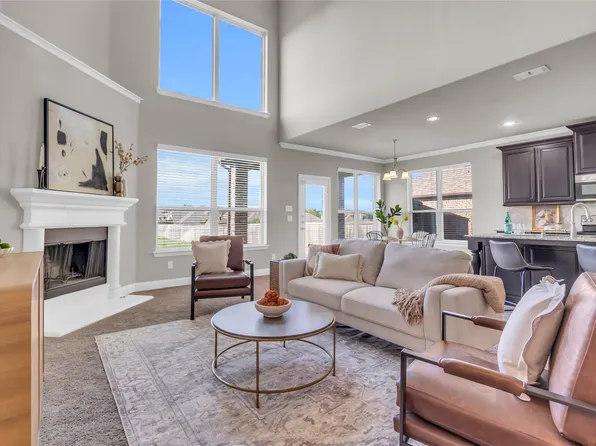 405 Calvert Dr, Midlothian, TX 76065