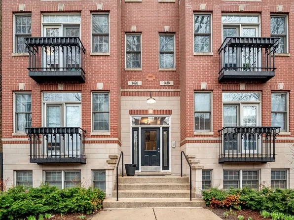 1420 W Hollywood Ave #2, Chicago, IL 60660