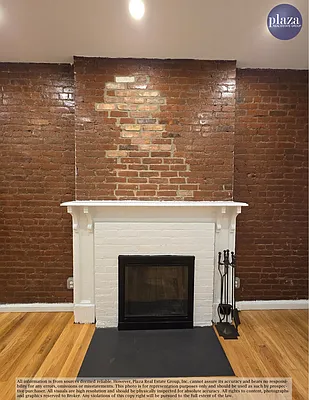 Rented by Plaza Real Estate Group | media 19