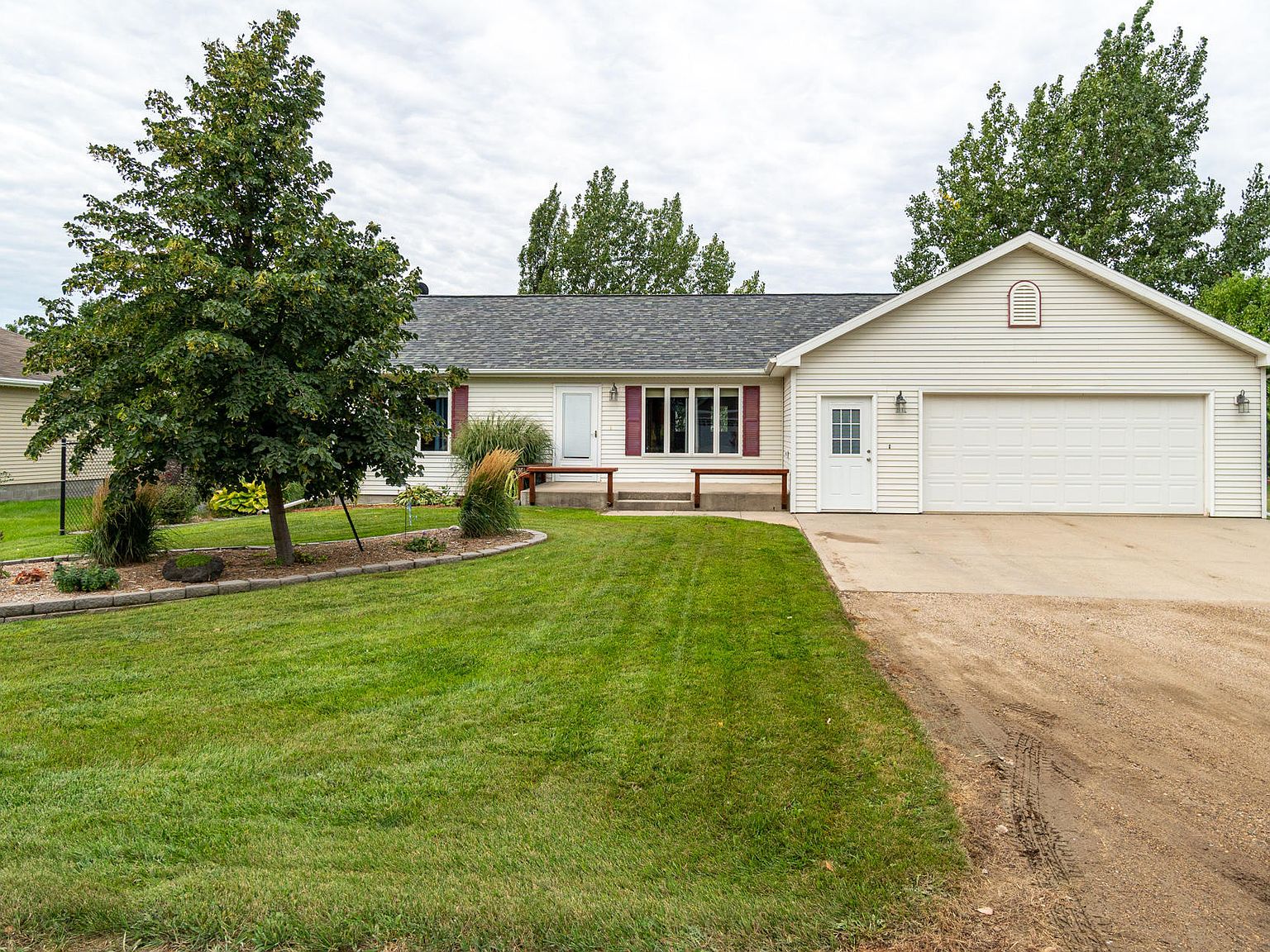 1208 Oldham Ave, Manvel, ND 58256 Zillow