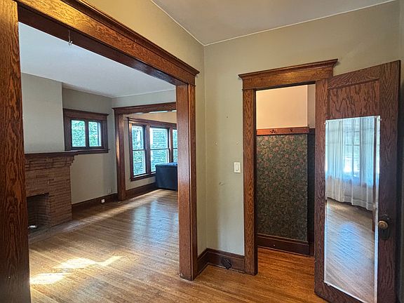 3rd image of 85 Vernon Pl Floor 1