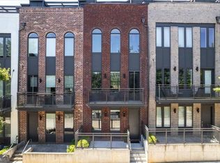 1215 Chelsea Cir NW, Atlanta, GA 30318