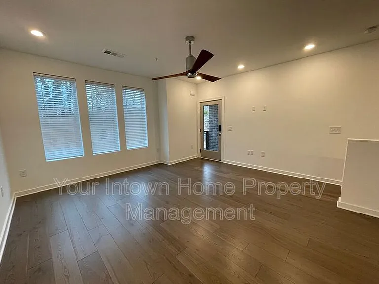 407 Pratt Dr SE #1105 — Photo 5