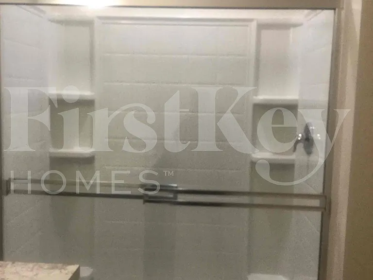 407 SW Lakehurst Dr — Photo 19