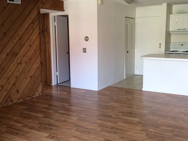 3250 Oneal Cir #K32 — Photo 7