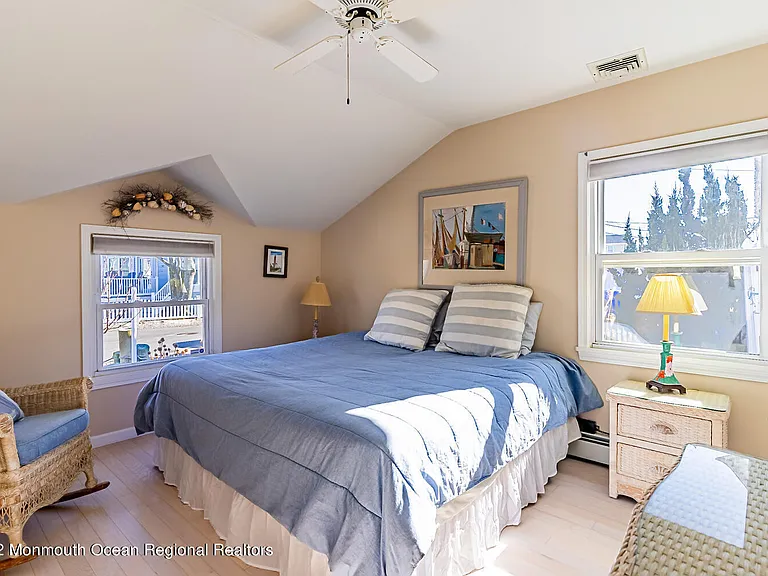 23 Harborside Dr W — Photo 33