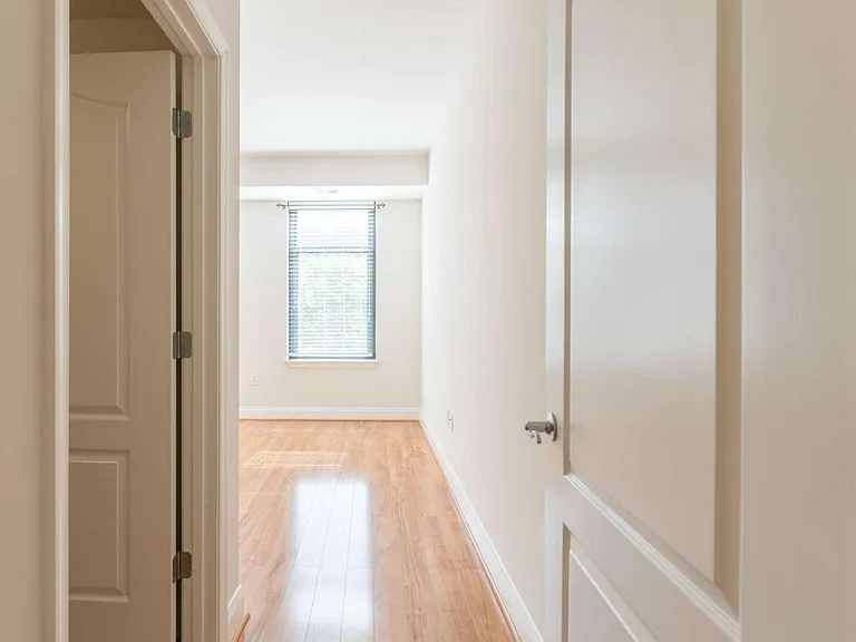 525 N Fayette St #420 — Photo 21
