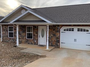 21028A Halifax Dr, Saint Robert, MO 65584