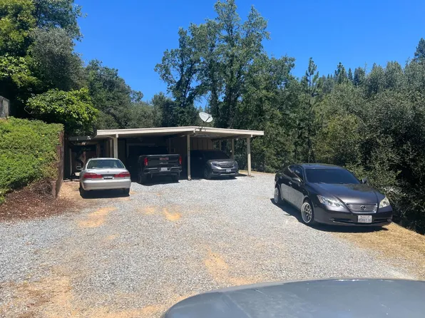 2823 Manor Dr, Placerville, CA 95667