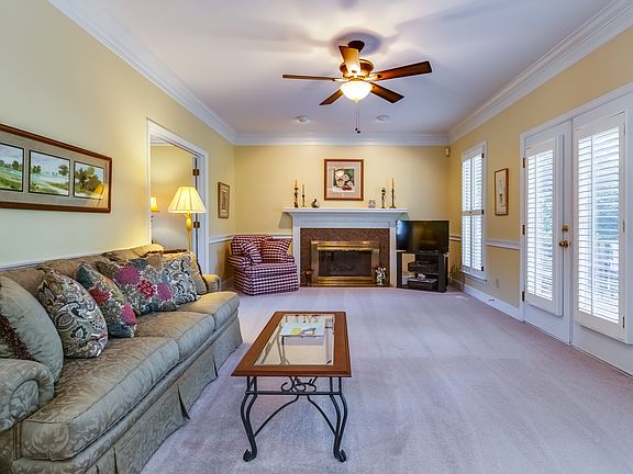 4th image of 10611 Eagle Glen Dr