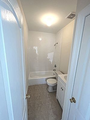 4th image of 85 Mason Blvd #2