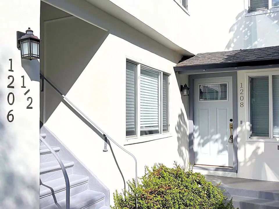 1206 S Cochran Ave #1/2