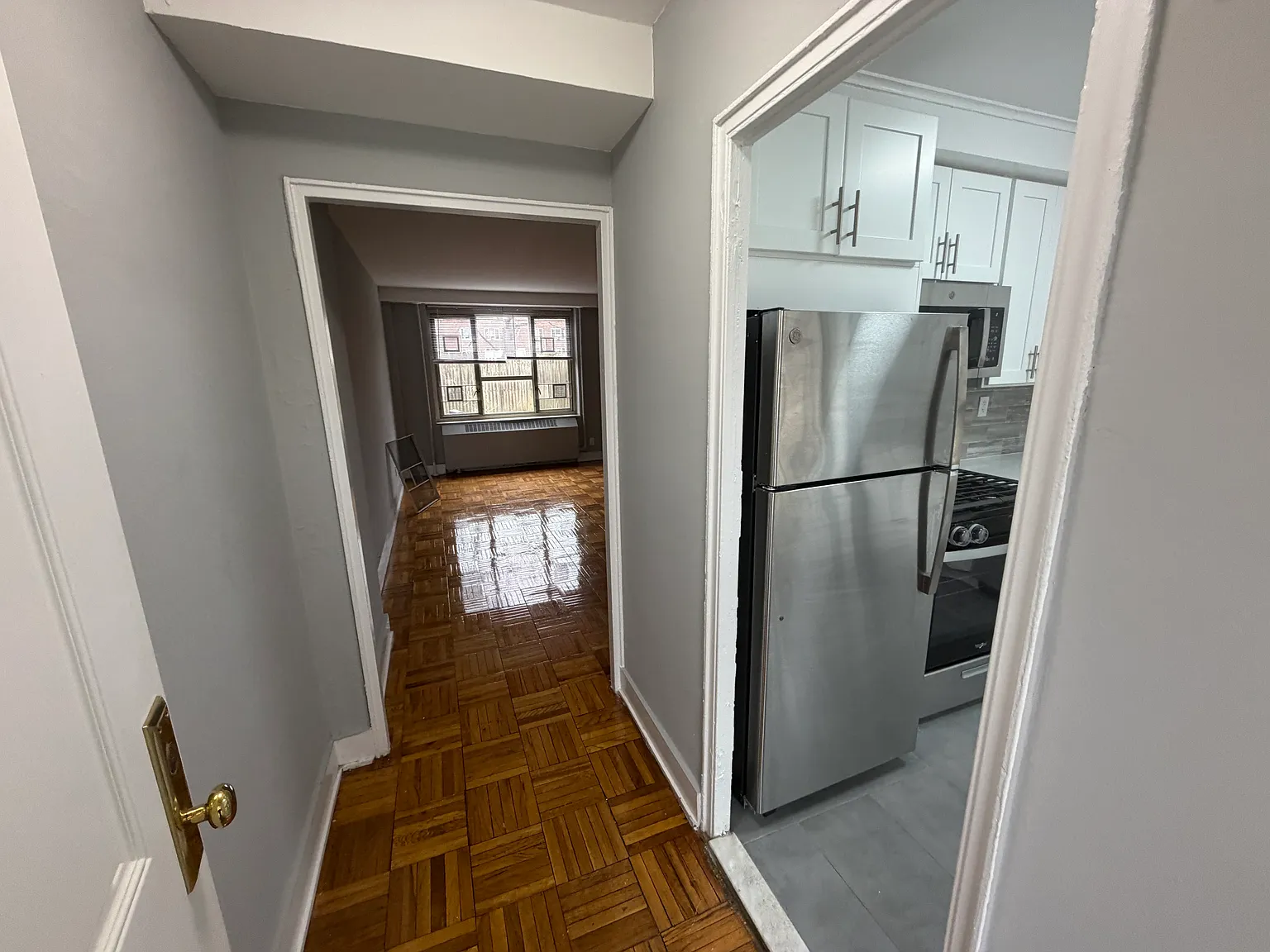 194th Ln, Fresh Meadows — Photo 2