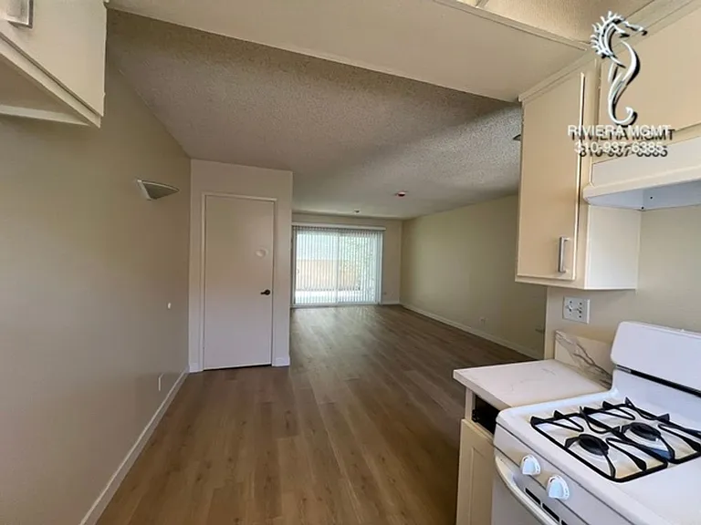 2106 Grant Ave — Photo 10