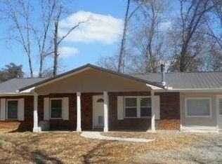 929 Hattley Rd, Lenoir City, TN 37771