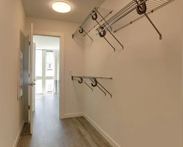 1330 E Spring St — Photo 13