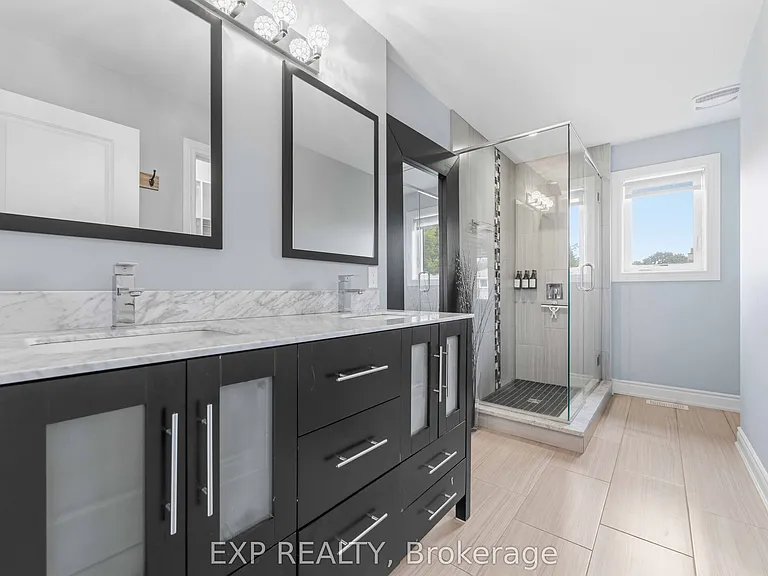 979 Admiral Ave — Photo 15