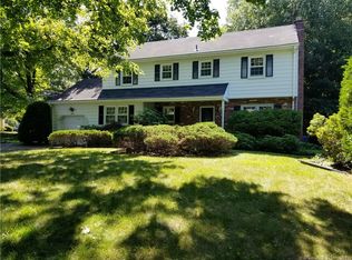 15 Somerset Ln, Stamford, CT 06903