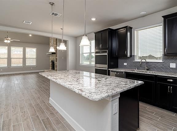 2nd image of 131 Ginger Ln