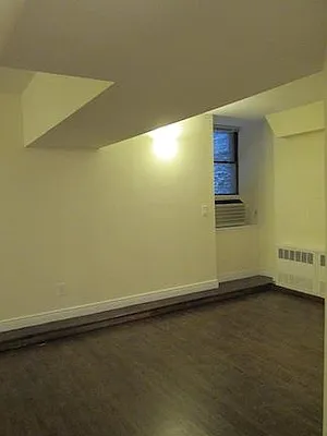 Rented by Mirador Real Estate | media 44