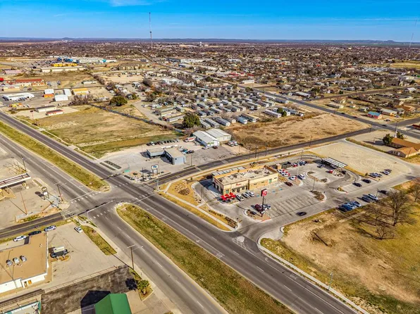 2215 Martin Luther King Blvd, San Angelo, TX 76903