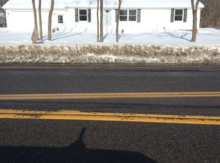 3197 Saundersettlement Rd., Sanborn, NY 14132