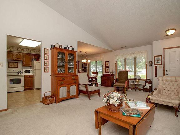 3rd image of 1132 49th St Unit 1