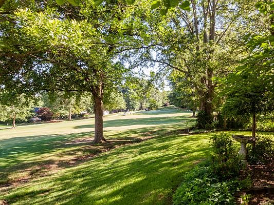 Hole number 6 on Hillside