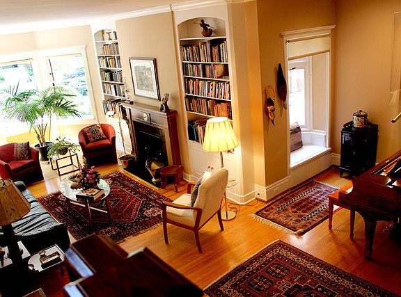 3rd image of 5721 S Blackstone Ave