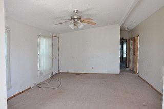 5th image of 935 Holly St