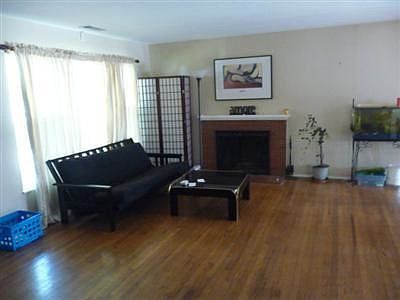 2nd image of 3801 Bonnie Ln