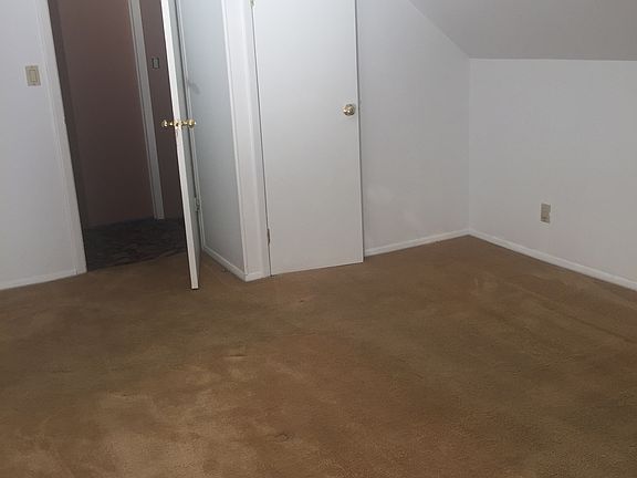 3rd image of 83 N Emerson Ave