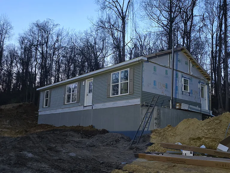 41 Hull Dr — Photo 1