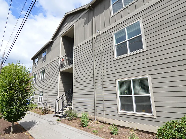 6425 SE Holgate Blvd #3 — Photo 11