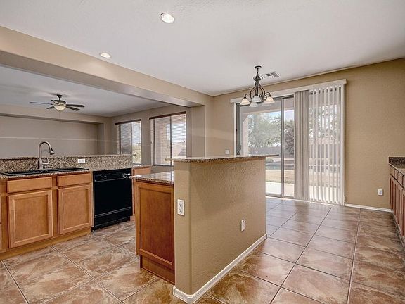 4th image of 14139 W Christy Dr