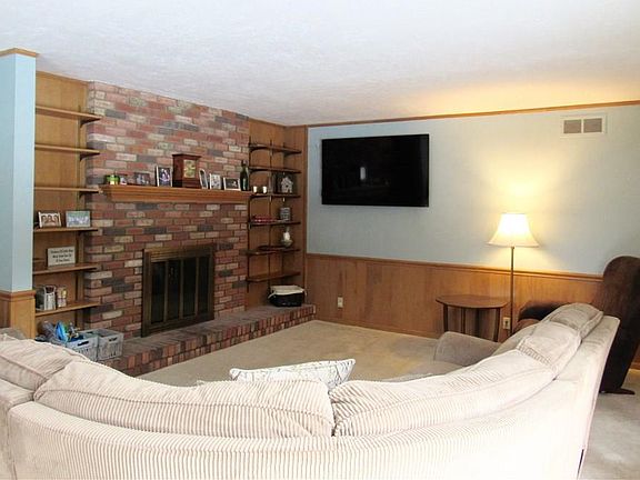3rd image of 1152 Trentwood Dr