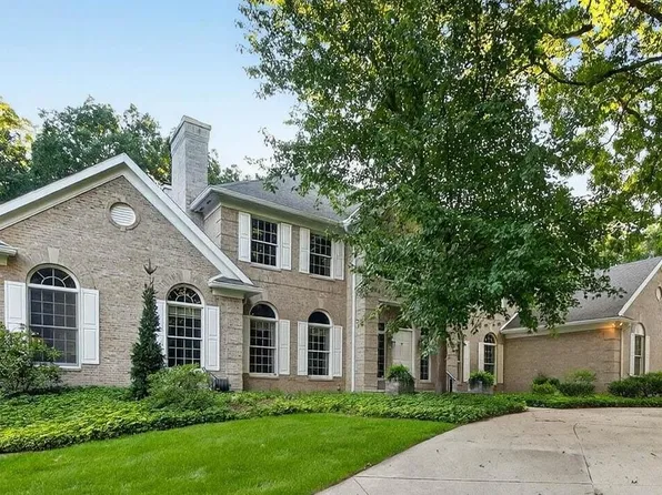 17109 Adams Rd, Granger, IN 46530