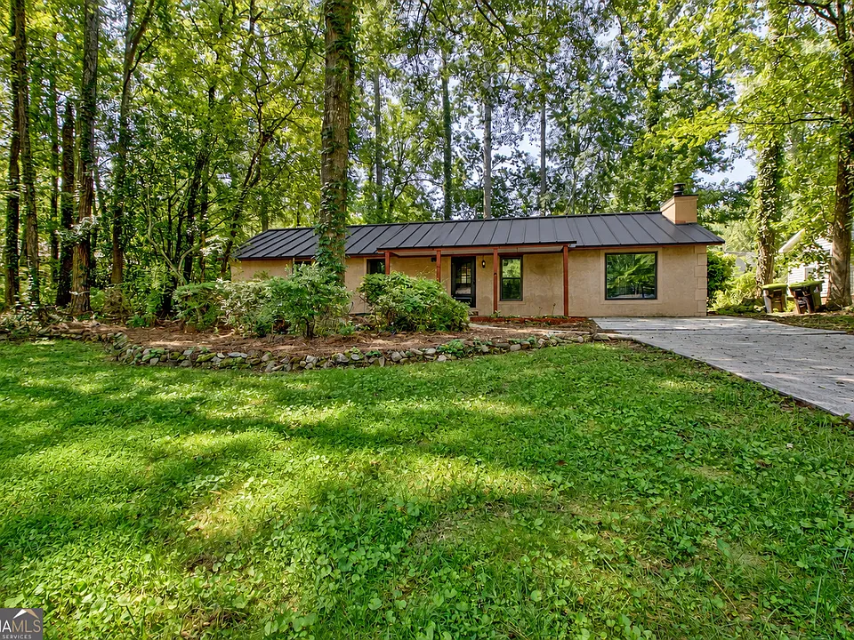 11 Logwood Ln