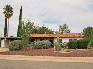 406 S Vista Del Rio, Green Valley, AZ 85614