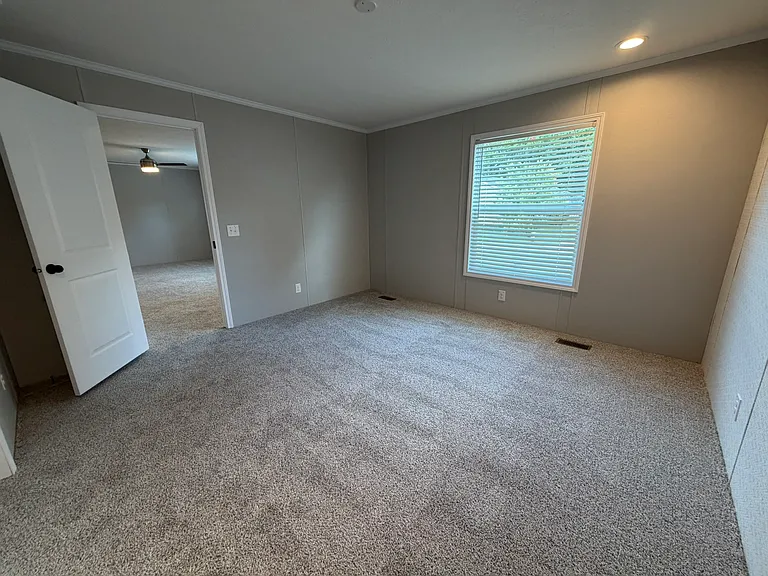1350 Progress Way #112B — Photo 21